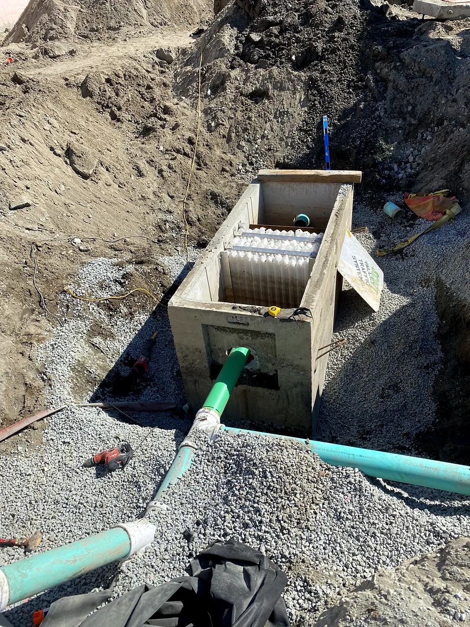 Oil-water separator with new storm connections