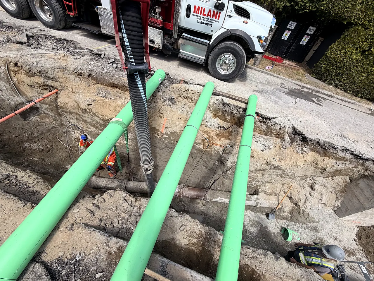 NSC job site: Sewer pipe · UEL